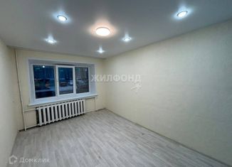 Продам 2-ком. квартиру, 42 м2, Новосибирская область, улица Солидарности, 59