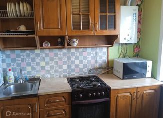 Продам 1-ком. квартиру, 30 м2, Астрахань, Заводская площадь, 43