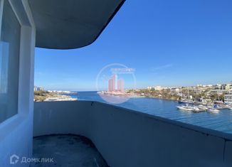 Продаю 1-ком. квартиру, 51 м2, Севастополь, улица Адмирала Фадеева, 18