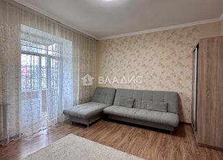 Продается трехкомнатная квартира, 75.5 м2, Октябрьский, улица Островского, 56