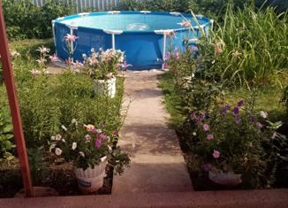 Продаю дом, 106 м2, поселок Маяк Октября, Молодёжная улица, 4