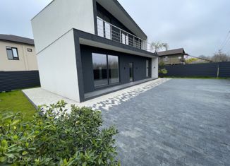 Продаю дом, 185 м2, село Весёлое, улица Мира, 122/13А