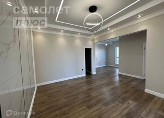 Продается трехкомнатная квартира, 122 м2, Славянск-на-Кубани, улица Победы, 276к2