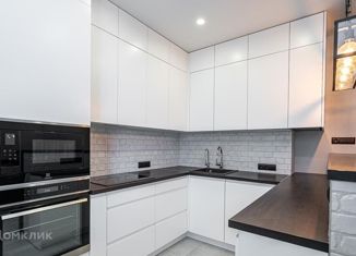 Продаю трехкомнатную квартиру, 74.9 м2, Краснодар, улица им. Героя Яцкова И.В., 17, улица им. Героя Яцкова И.В.