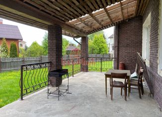 Продается дом, 402.3 м2, деревня Владычино, улица Полянка