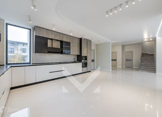 Сдаю дом, 420 м2, деревня Покровское, 3-я Рождественская улица