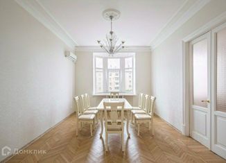 Сдается четырехкомнатная квартира, 120 м2, Москва, Фрунзенская набережная, 12, метро Парк культуры