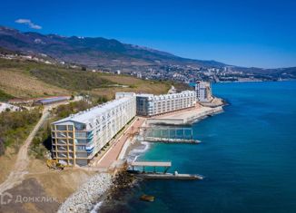 Продается трехкомнатная квартира, 86.8 м2, посёлок городского типа Гурзуф, набережная Пушкина, 17