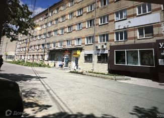 Продаю комнату, 17.5 м2, Челябинская область, улица Гагарина, 53