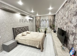 Продам 1-комнатную квартиру, 60 м2, Майкоп, улица Юннатов, 2Е2