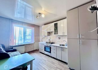 Продается 3-комнатная квартира, 63 м2, Белгородская область, микрорайон Студенческий, 18