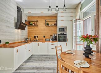 Продам 3-ком. квартиру, 92.6 м2, Санкт-Петербург, Корпусная улица, 3, Корпусная улица