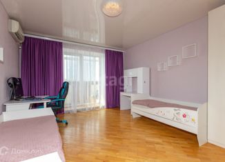 Продается 2-комнатная квартира, 70.6 м2, Хабаровск, улица Тургенева, 36