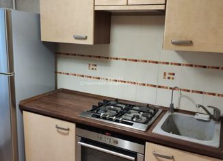 Продается двухкомнатная квартира, 45 м2, Москва, улица Кухмистерова, 12/23, станция Люблино