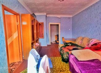 Продается двухкомнатная квартира, 40 м2, Свердловская область, улица Дзержинского, 12