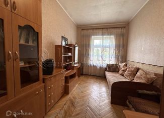 Продаю комнату, 125.5 м2, Санкт-Петербург, 2-я линия Васильевского острова, 33, муниципальный округ № 7