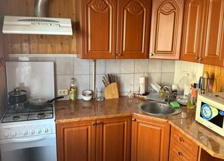 Продажа трехкомнатной квартиры, 55 м2, Миллерово, квартал имени Маршала Ефимова, 1Б