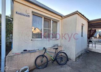 Продаю дом, 58 м2, Новороссийск, улица Коммунаров, 5