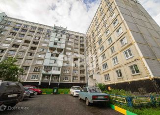 Трехкомнатная квартира на продажу, 67.7 м2, Новокузнецк, проспект Мира, 34