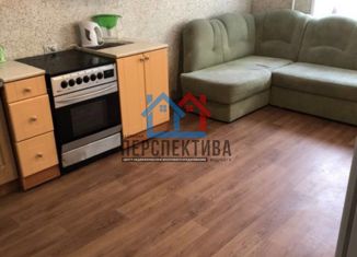 Продается 2-ком. квартира, 32 м2, Тобольск, микрорайон Менделеево, 12