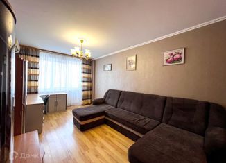 Продажа трехкомнатной квартиры, 65.4 м2, Оренбургская область, проспект Гагарина, 56