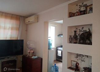 Двухкомнатная квартира на продажу, 43 м2, Абинск, Комсомольский проспект, 64