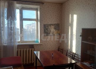 Продается четырехкомнатная квартира, 60 м2, Сальск, Социалистическая улица, 168А