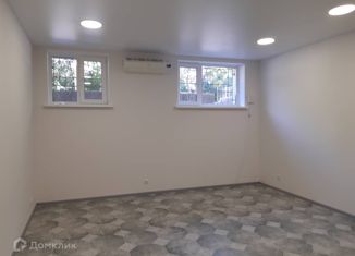 Продаю офис, 47 м2, Севастополь, Гагаринский район, улица Молодых Строителей, 2