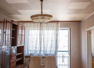 Продаю 3-комнатную квартиру, 45.6 м2, Полысаево, Волжская улица, 3