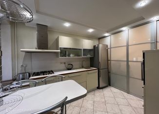 Продажа 3-комнатной квартиры, 121 м2, Самара, метро Алабинская, Самарская улица, 268