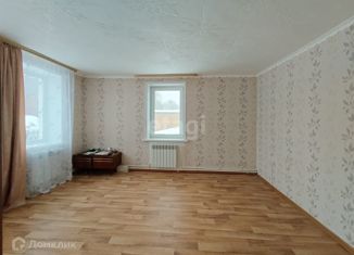 Продается 3-комнатная квартира, 57 м2, Боровичи, улица Островского, 1В