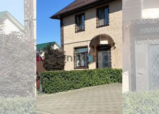 Продаю таунхаус, 200 м2, Клинцы, улица Беляева, 25