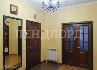 Продам 3-комнатную квартиру, 104.7 м2, село Чалтырь, улица 6-я Линия, 104/1