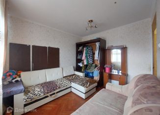 Продаю 1-комнатную квартиру, 31 м2, Нальчик, улица Ю. Фучика, 3, район Богданка