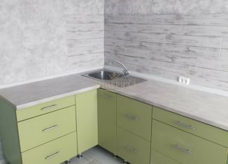 Продаю трехкомнатную квартиру, 65 м2, Йошкар-Ола, улица Лебедева, 47, микрорайон Нагорный