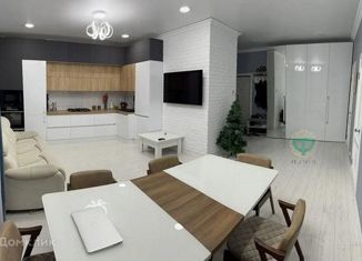 Продаю трехкомнатную квартиру, 70 м2, Геленджик, Витебская улица, 12к6/1, ЖК Столичный квартал