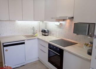 Продается 3-комнатная квартира, 75 м2, Тюмень, Широтная улица, 103, Восточный округ