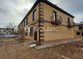 2-комнатная квартира на продажу, 65 м2, Калмыкия, улица Хомутникова, 116