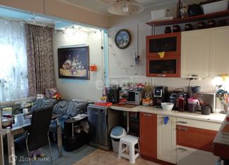 Продам 3-ком. квартиру, 70.7 м2, Салехард, улица Зои Космодемьянской, 31А