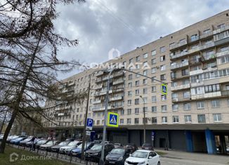 Продажа 2-комнатной квартиры, 50 м2, Санкт-Петербург, улица Шевченко, 17, улица Шевченко