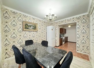 Продается трехкомнатная квартира, 59 м2, Нальчик, улица Мальбахова, 30А, район Стрелка