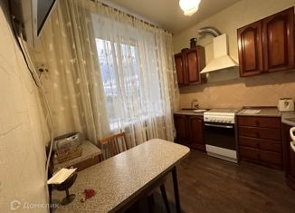 Продам трехкомнатную квартиру, 76 м2, Чебаркуль, улица Ленина, 20