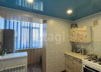 Продаю 2-комнатную квартиру, 57.7 м2, посёлок городского типа Новоозёрное, улица Героев-Десантников, 9А