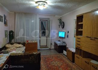 Продам 3-ком. квартиру, 60 м2, посёлок городского типа Боровский, улица Мира, 10