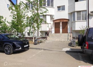 Продается 1-ком. квартира, 37.5 м2, Краснодарский край, улица Генерала Петрова, 37