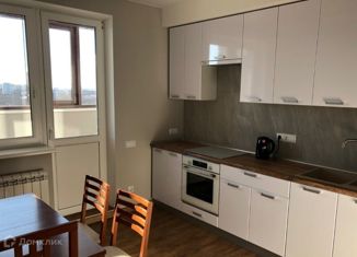 Сдается 1-ком. квартира, 45 м2, Самара, проспект Карла Маркса, 196, метро Спортивная