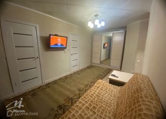 Продается 3-комнатная квартира, 41.6 м2, Барнаул, Водопроводная улица, 99А