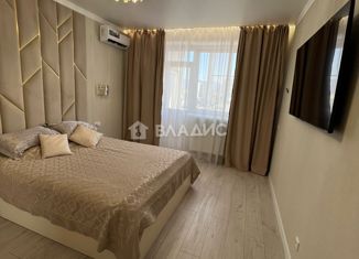 Продам 2-ком. квартиру, 61.5 м2, Новороссийск, улица Хворостянского, 25, ЖК Кутузовский