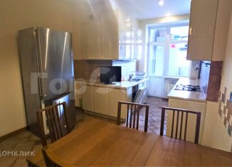 Сдается 3-ком. квартира, 110 м2, Москва, улица Пырьева, 5А, улица Пырьева