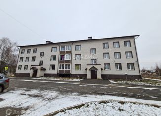 Продается 2-комнатная квартира, 46 м2, деревня Назарово, Школьная улица, 2А